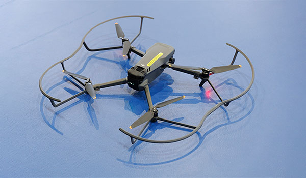 ドローン